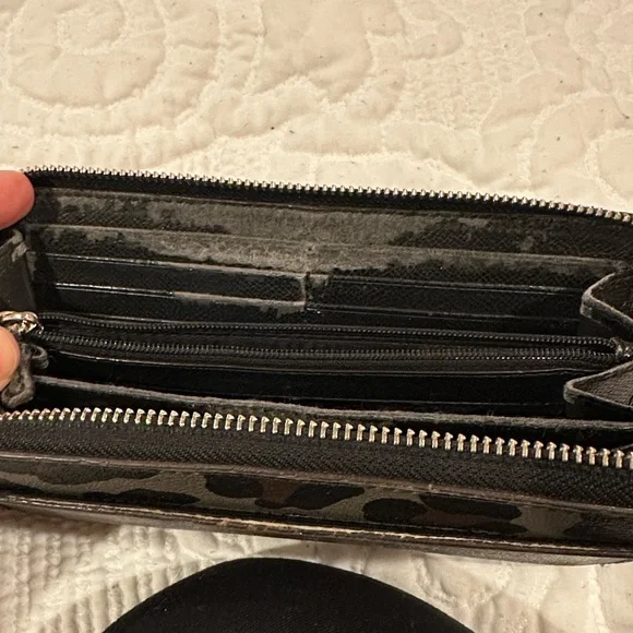 Coach Wallet - Picture 8 of 9